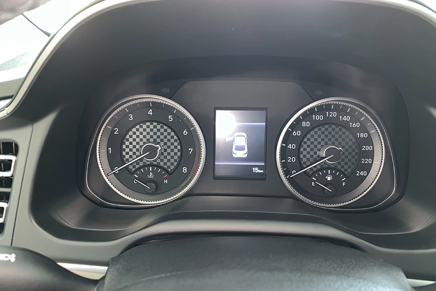 Hyundai Elantra 2.0 AT 2019 - Hình 19